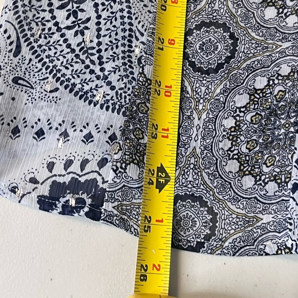 Fig and Flower Sz L Paisley Print 3/4 Sleeve Boho Blouse - Picture 8 of 10
